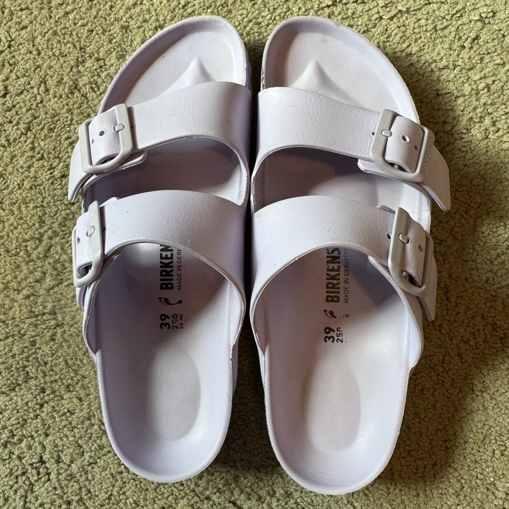 Birkenstock Arizona Essentials EVA Sandal in Purple Fog Size 39 Women’s (8.5-9)